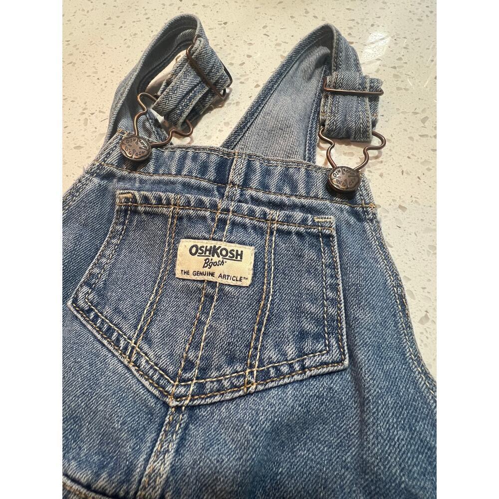 OSH KOSH B'GOSH DENIM OVERALLS BUTTERFLY DETAIL TODDLER GIRL SIZE 4T - Picture 3 of 6